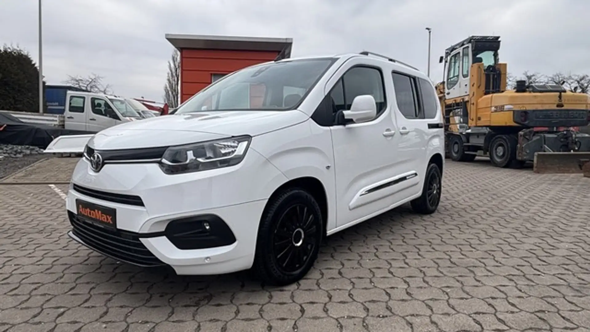 Toyota Proace City Verso L1 7 Sitze SHZ Klima Sh gepfl. Weiß - 1