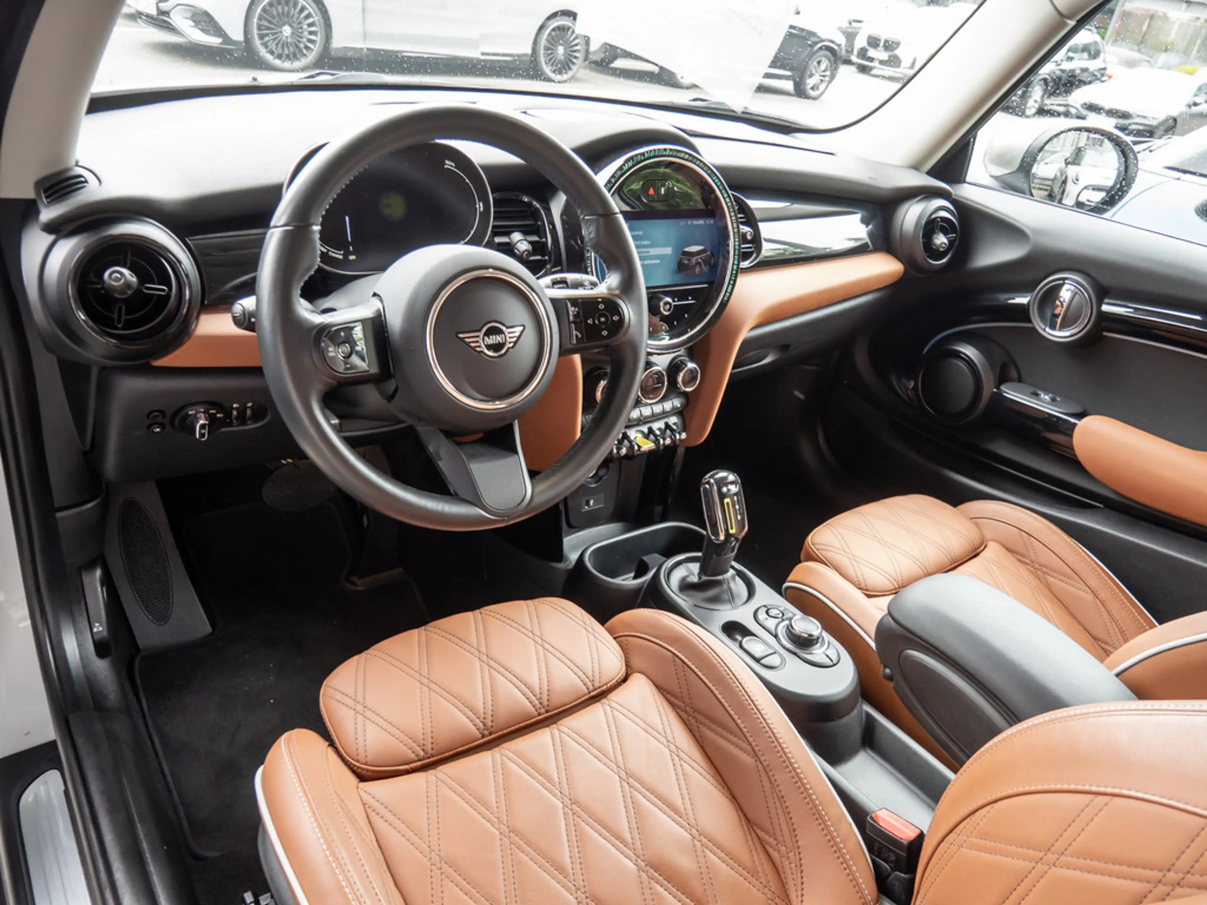 MINI Cooper SE Classic Trim PDC SHZ LEDER NAVI LED — photo 9