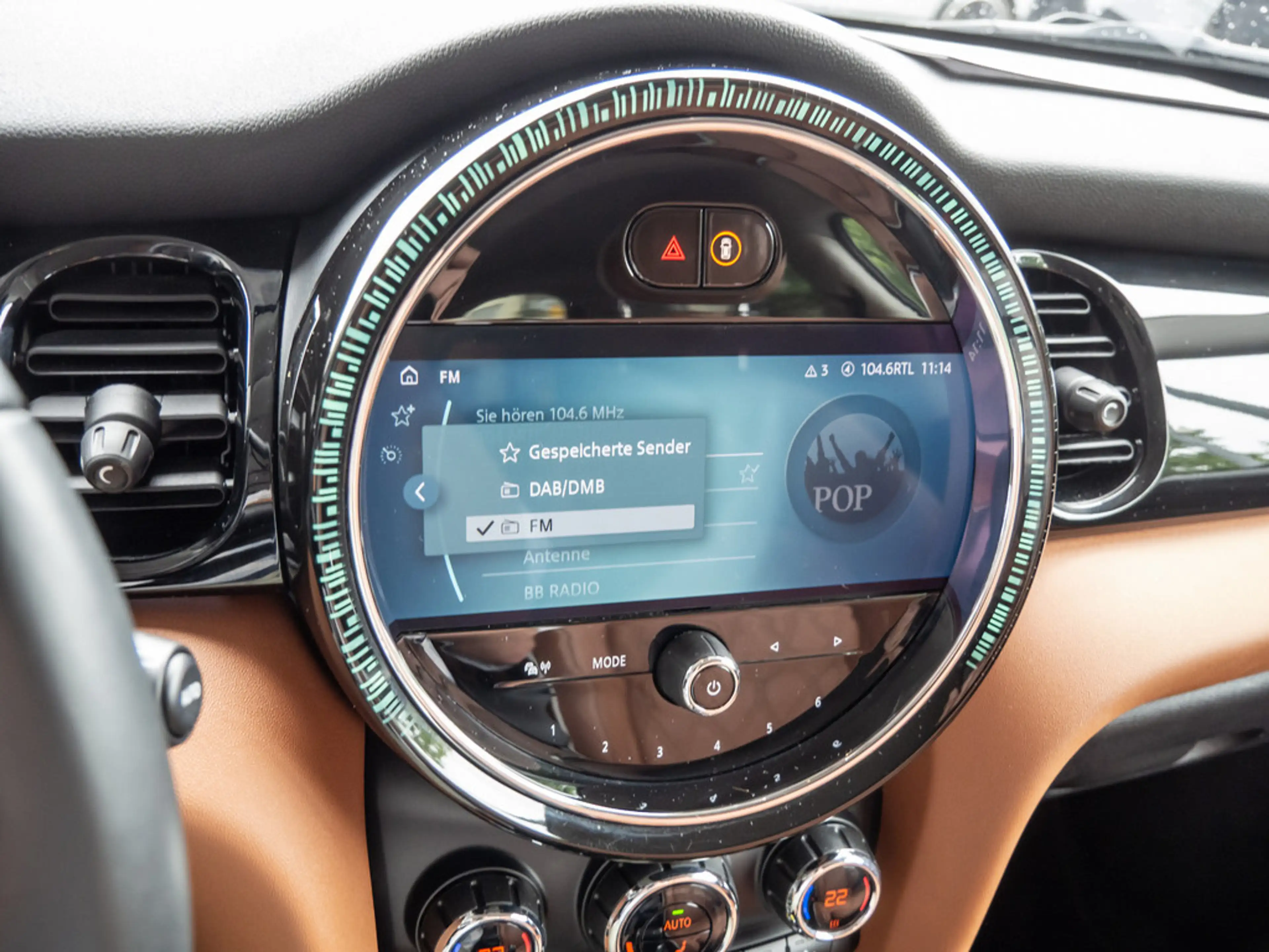 MINI Cooper SE Classic Trim PDC SHZ LEDER NAVI LED — photo 13