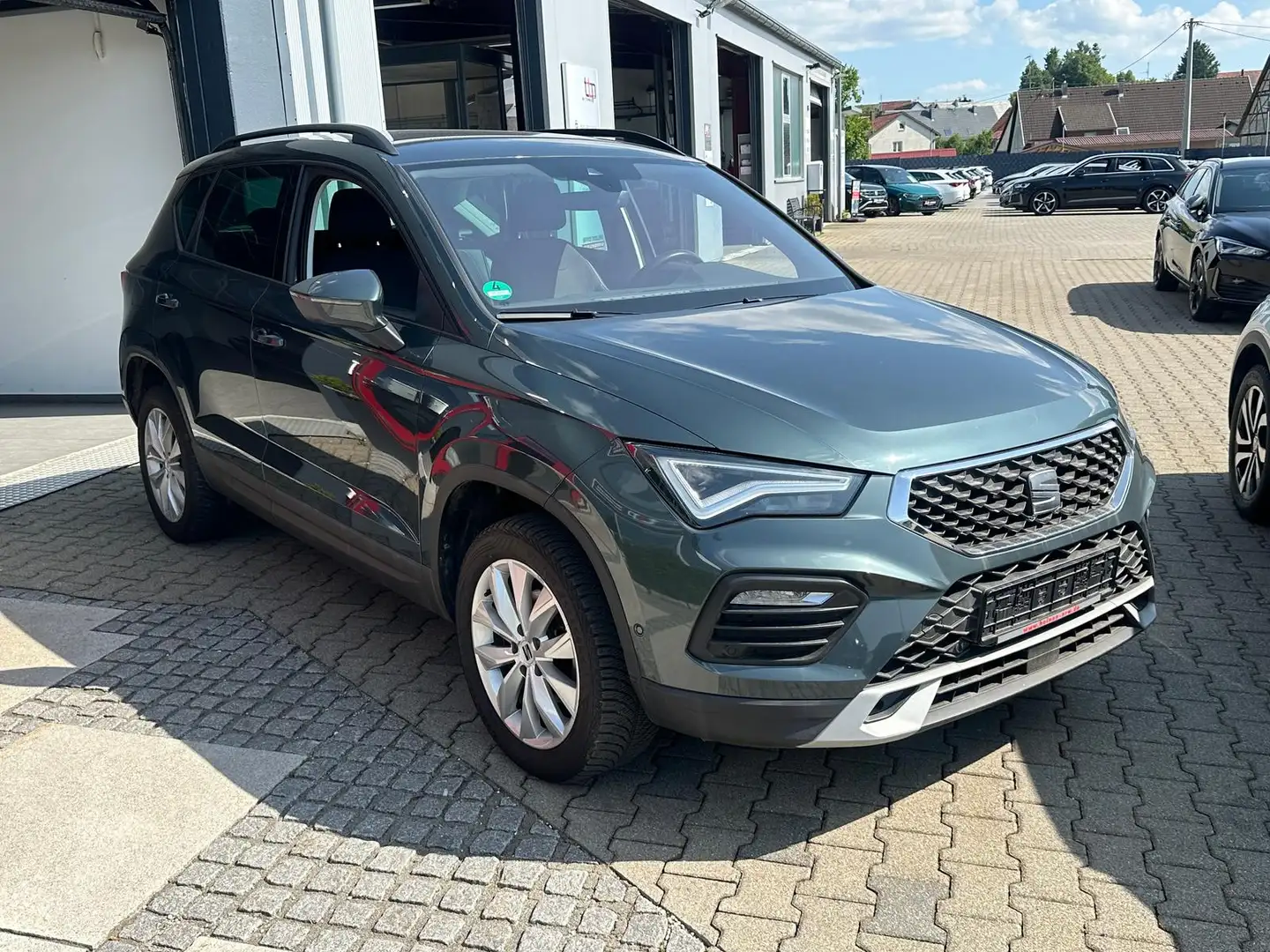SEAT Ateca 1.5 TSI Style AHK LED R.Kamera El.Heckkl. Grau - 1