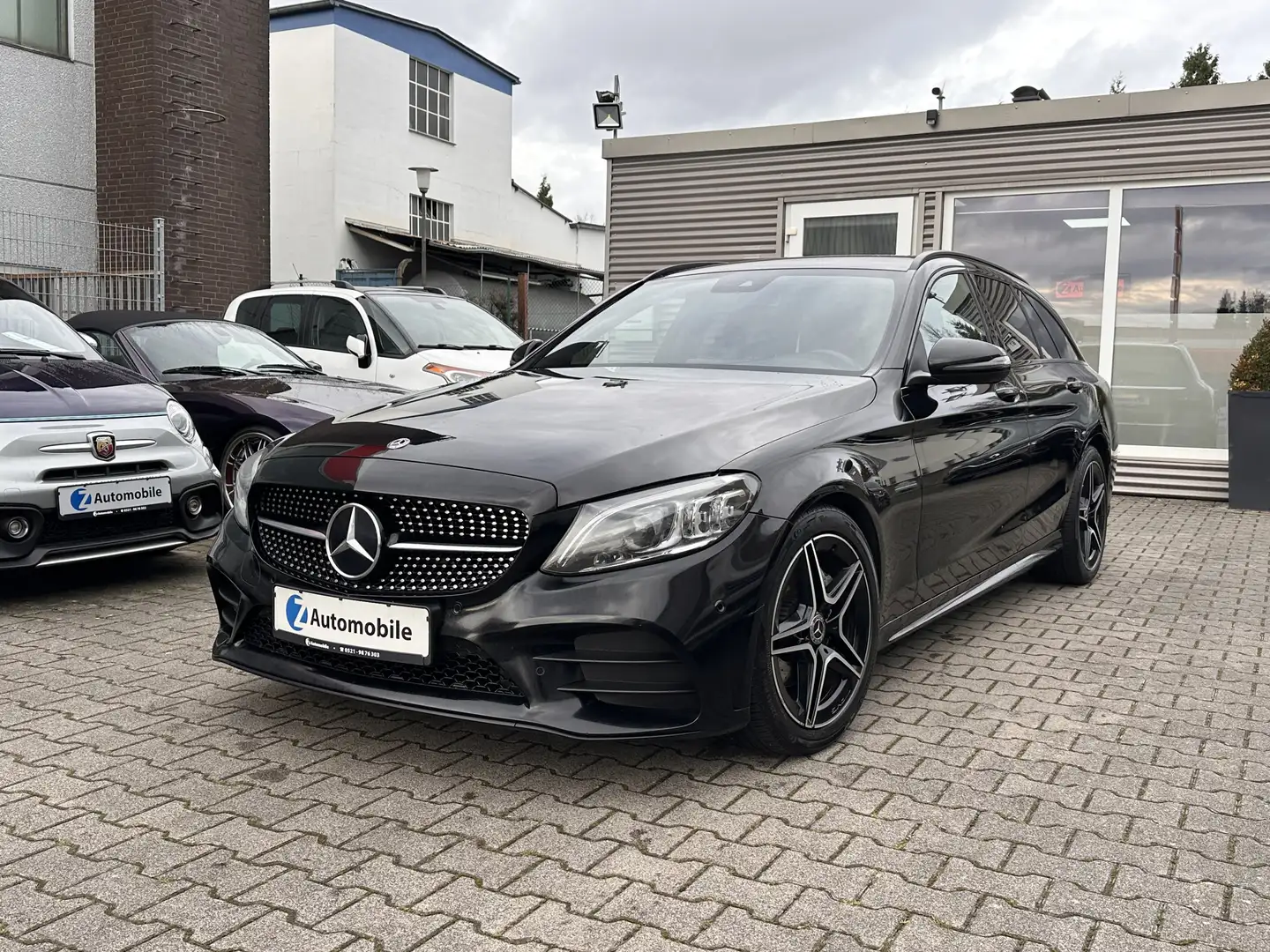 Mercedes-Benz C 220 T d AMG-Line Autom. Zwart - 1