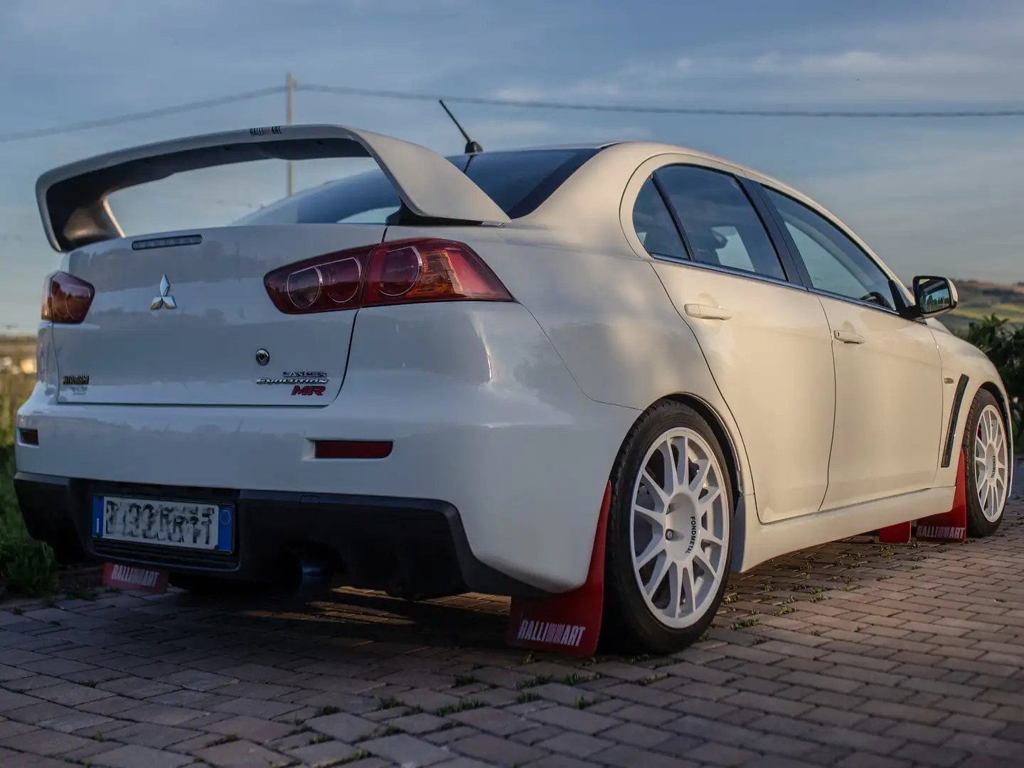 Mitsubishi Lancer Evo Evolution X MR anno 2008 46000 km PERFETTA permute Weiß - 2