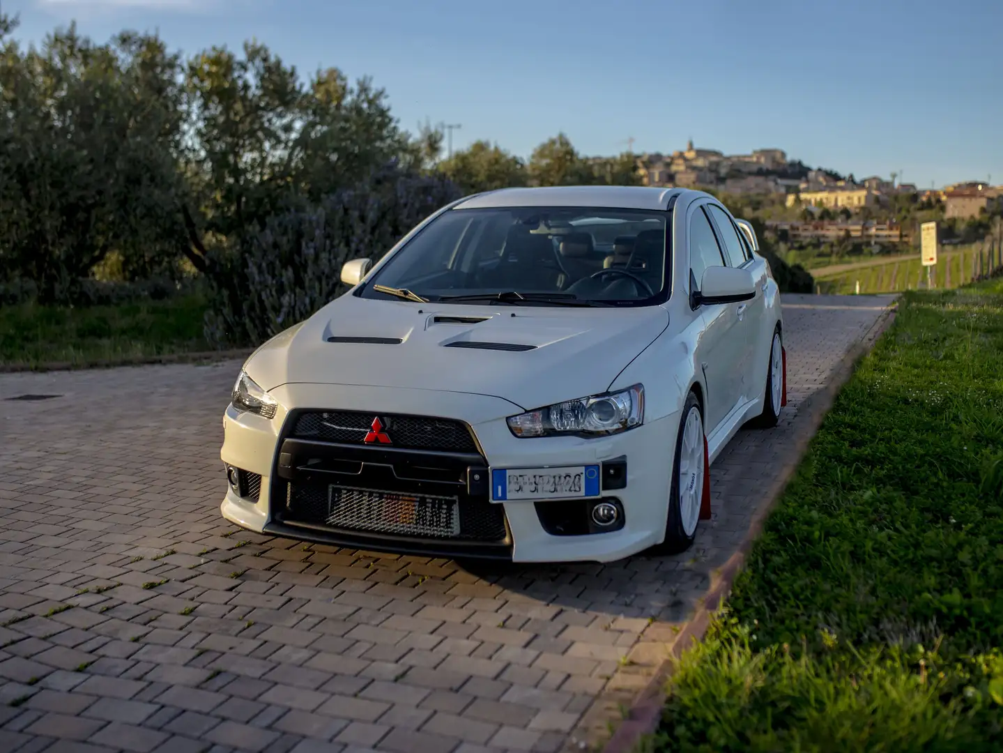 Mitsubishi Lancer Evo Evolution X MR anno 2008 46000 km PERFETTA permute Weiß - 1