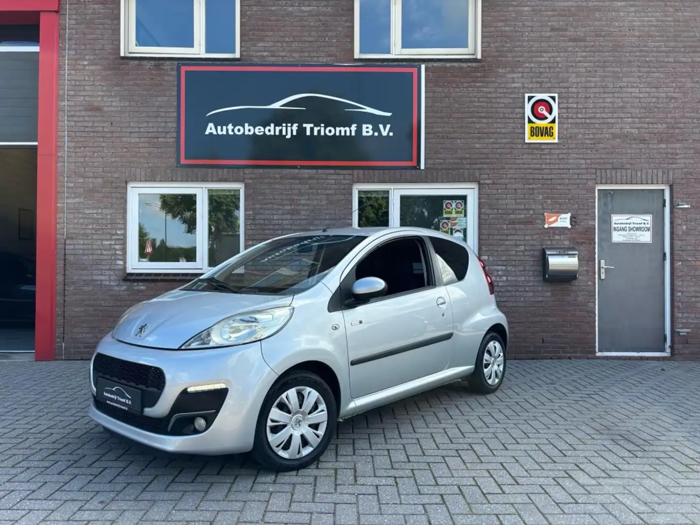 Peugeot 107 3 x op voorraad prijs vanaf 4995 Gris - 2