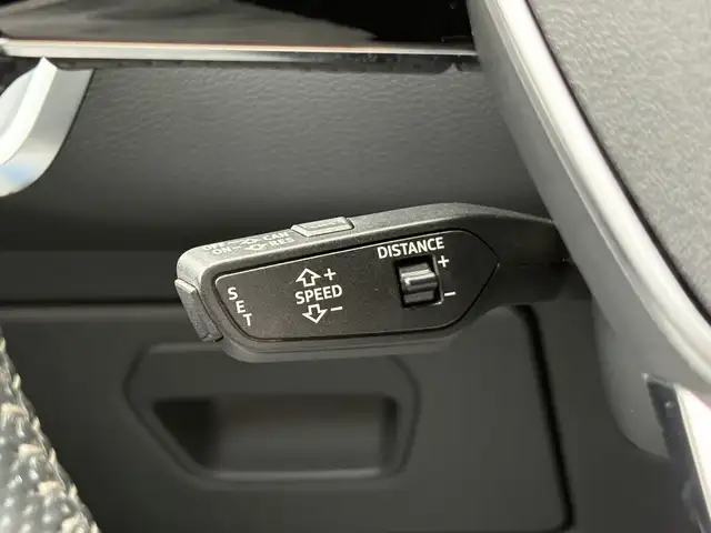 Audi A6 view 14