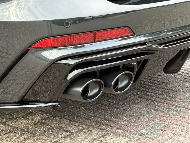 Audi A6 view 13