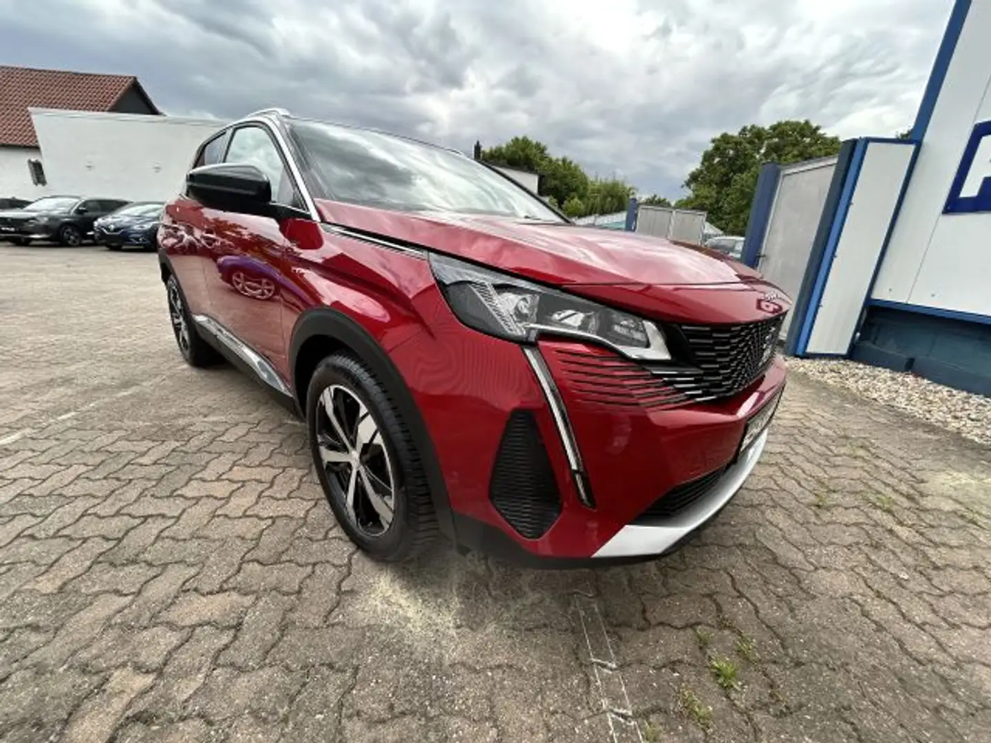 Peugeot 3008 PureTech 180 Stop & Start GPF EAT8 GT Pack Červená - 2