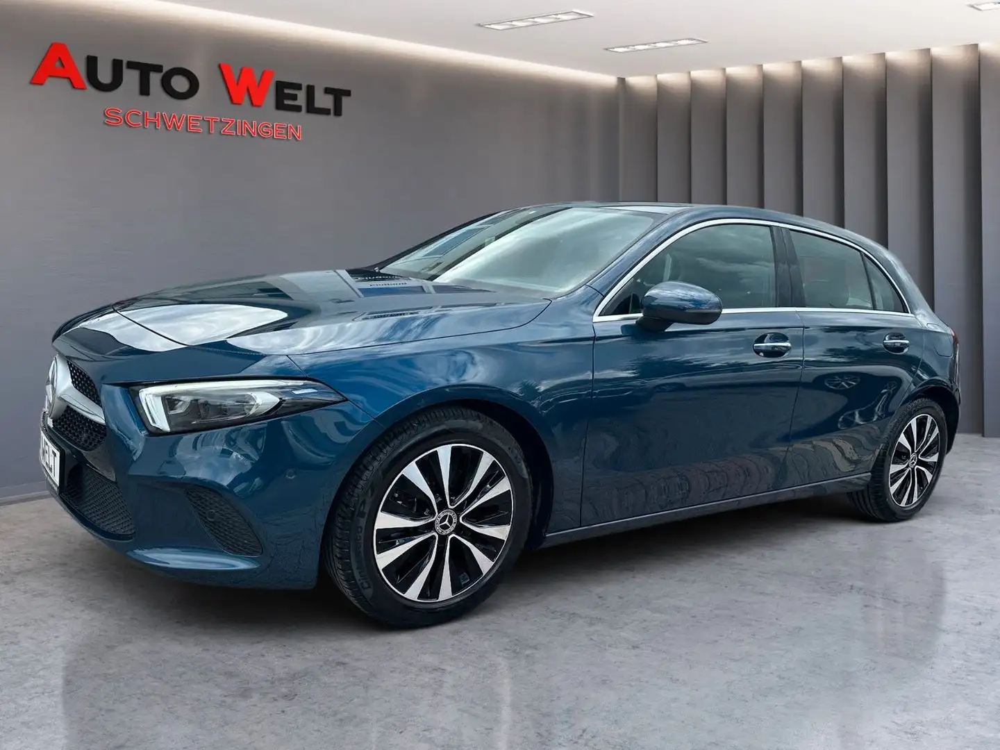 Mercedes-Benz A 200 d 1.Hand Beam/Ambiente/Kamera/Leder Blau - 2