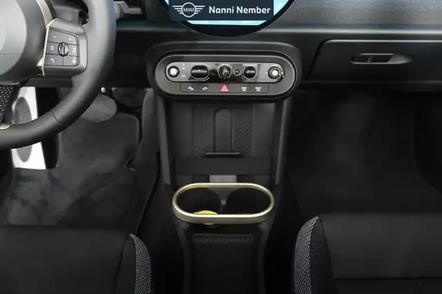 Mini Cooper Cooper view 13
