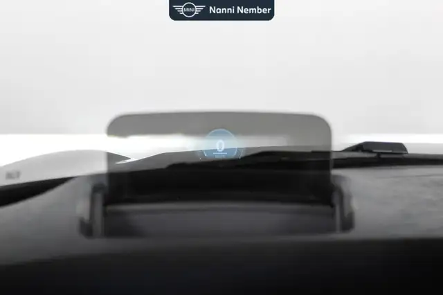Mini Cooper Cooper view 9