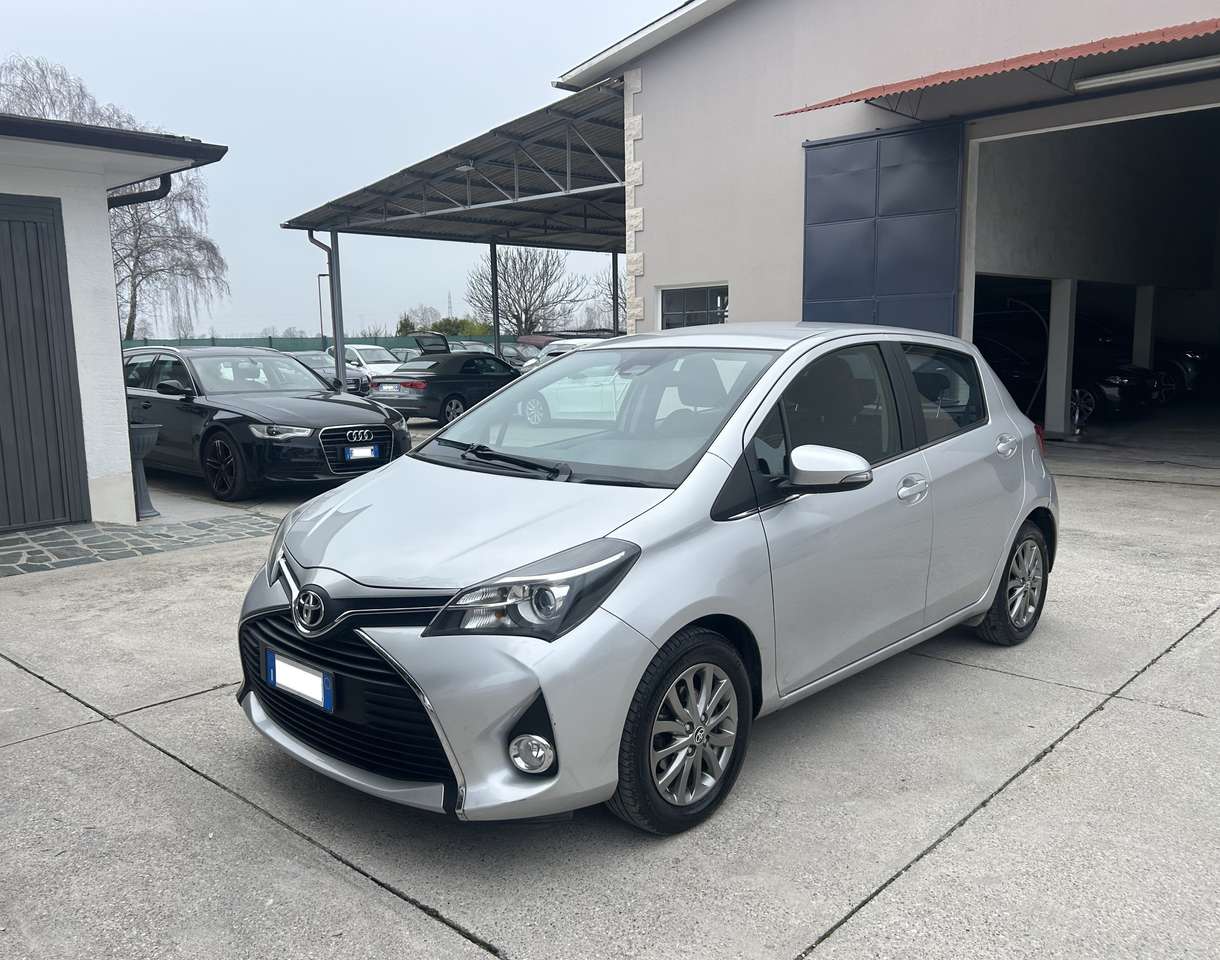Toyota Yaris 5p 1.0 Active my16 Neopatentati