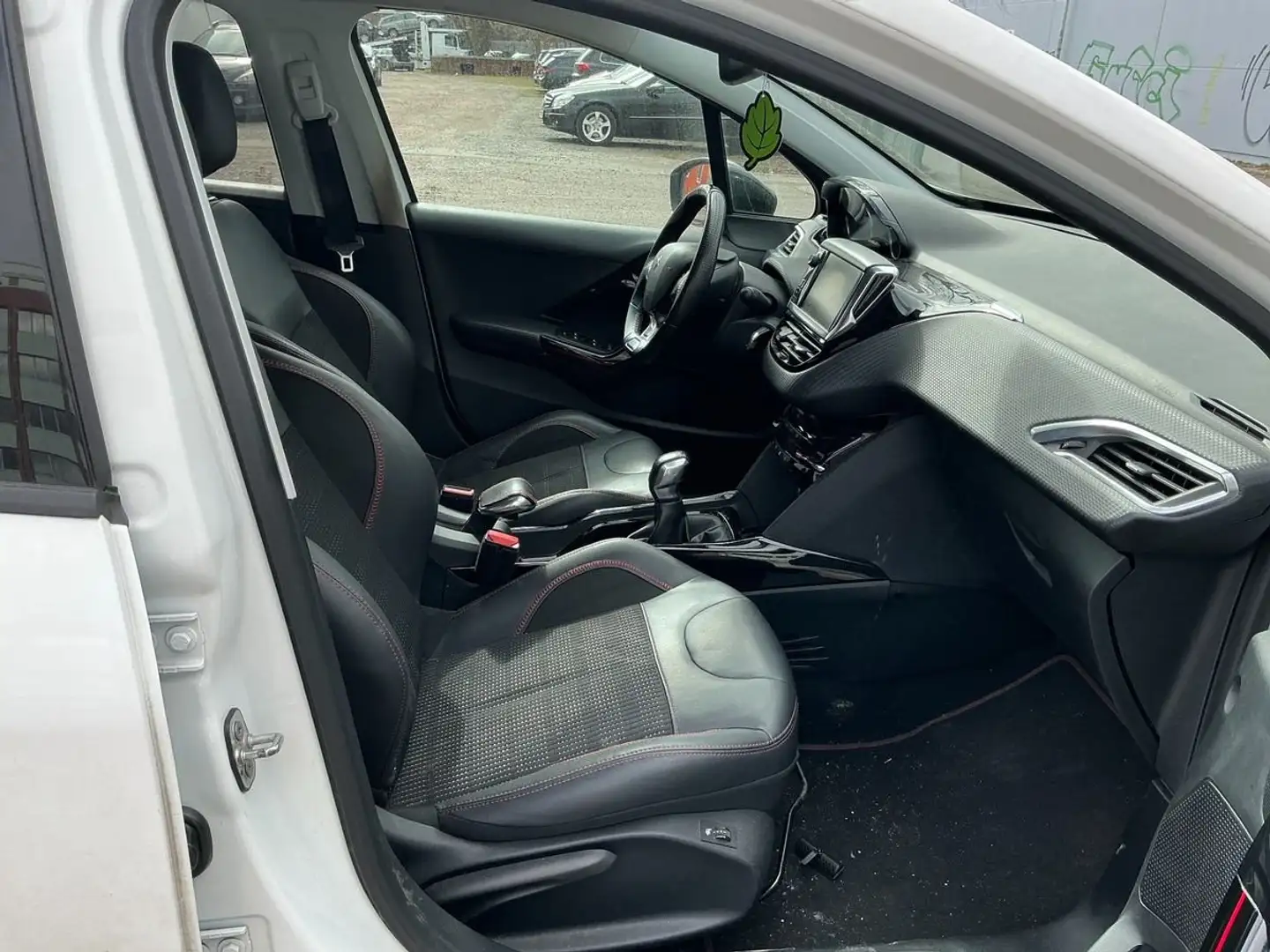 Peugeot 2008 2008+PureTech+110+Stop Weiß - 2
