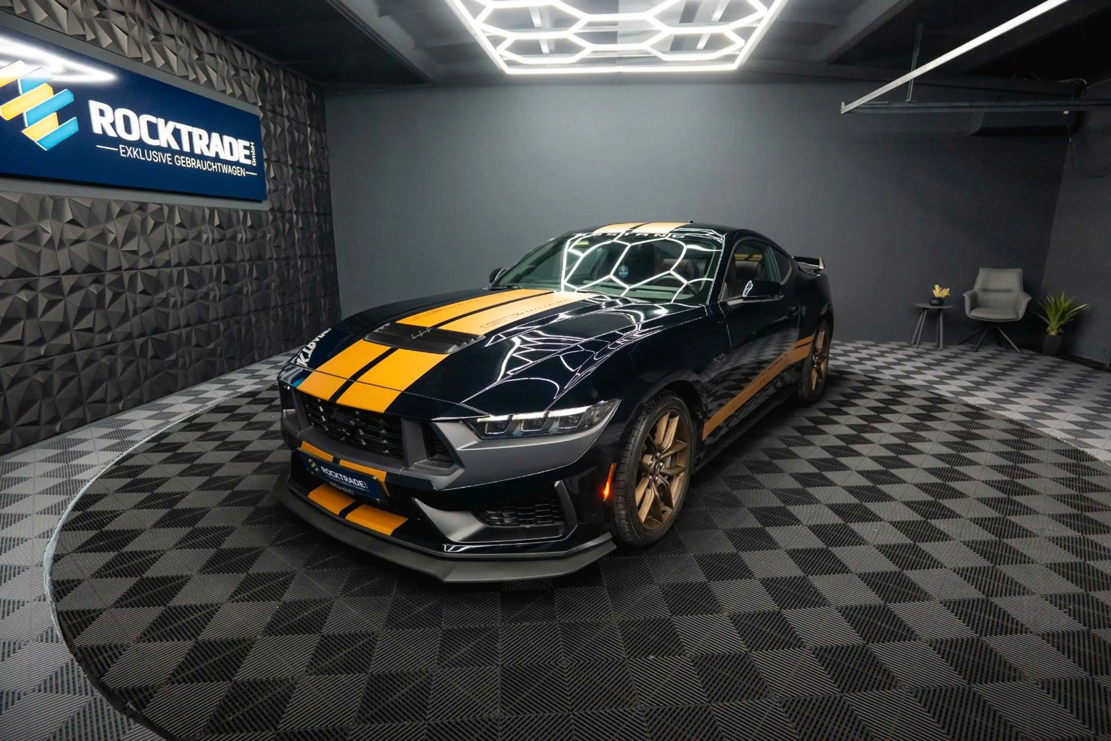 Ford Mustang Fastback 5.0 Ti-VCT V8 Dark Horse 6-Gang