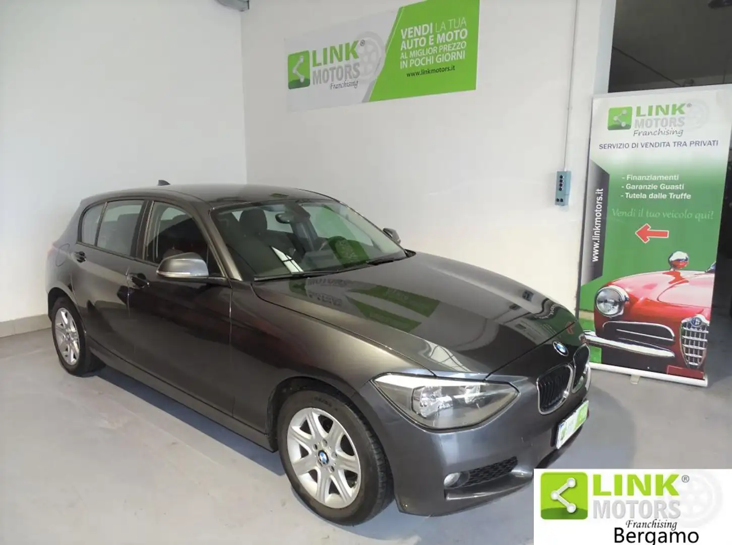 BMW 118 d 5p. Unique Gris - 1