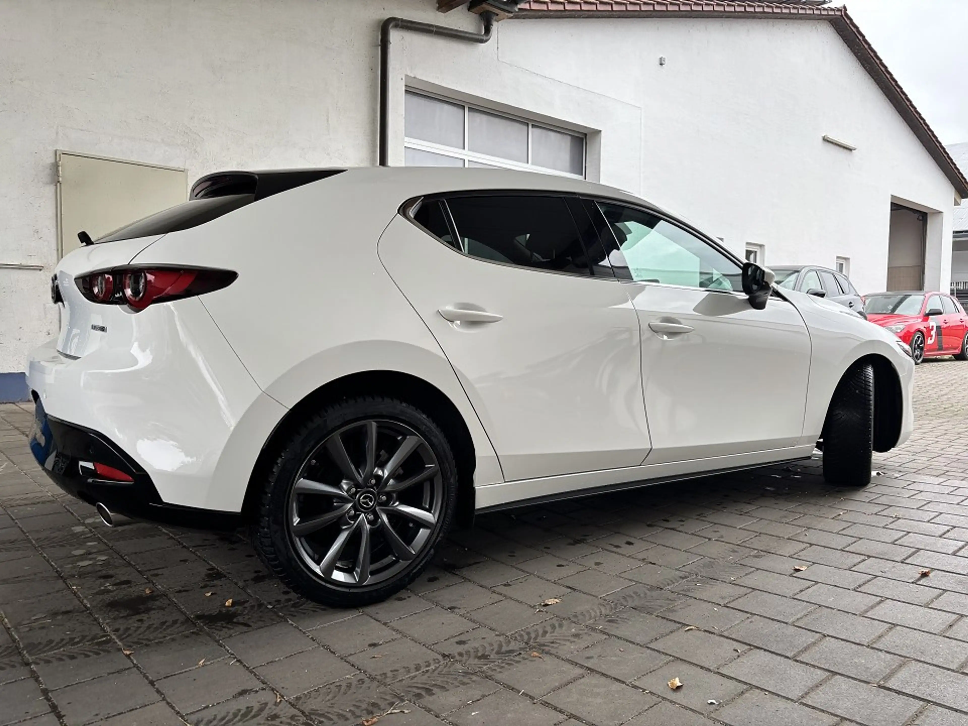 Mazda 3 e-SKYACTIV-G 140 EXCLUSIVE-LINE Design-Paket — photo 4