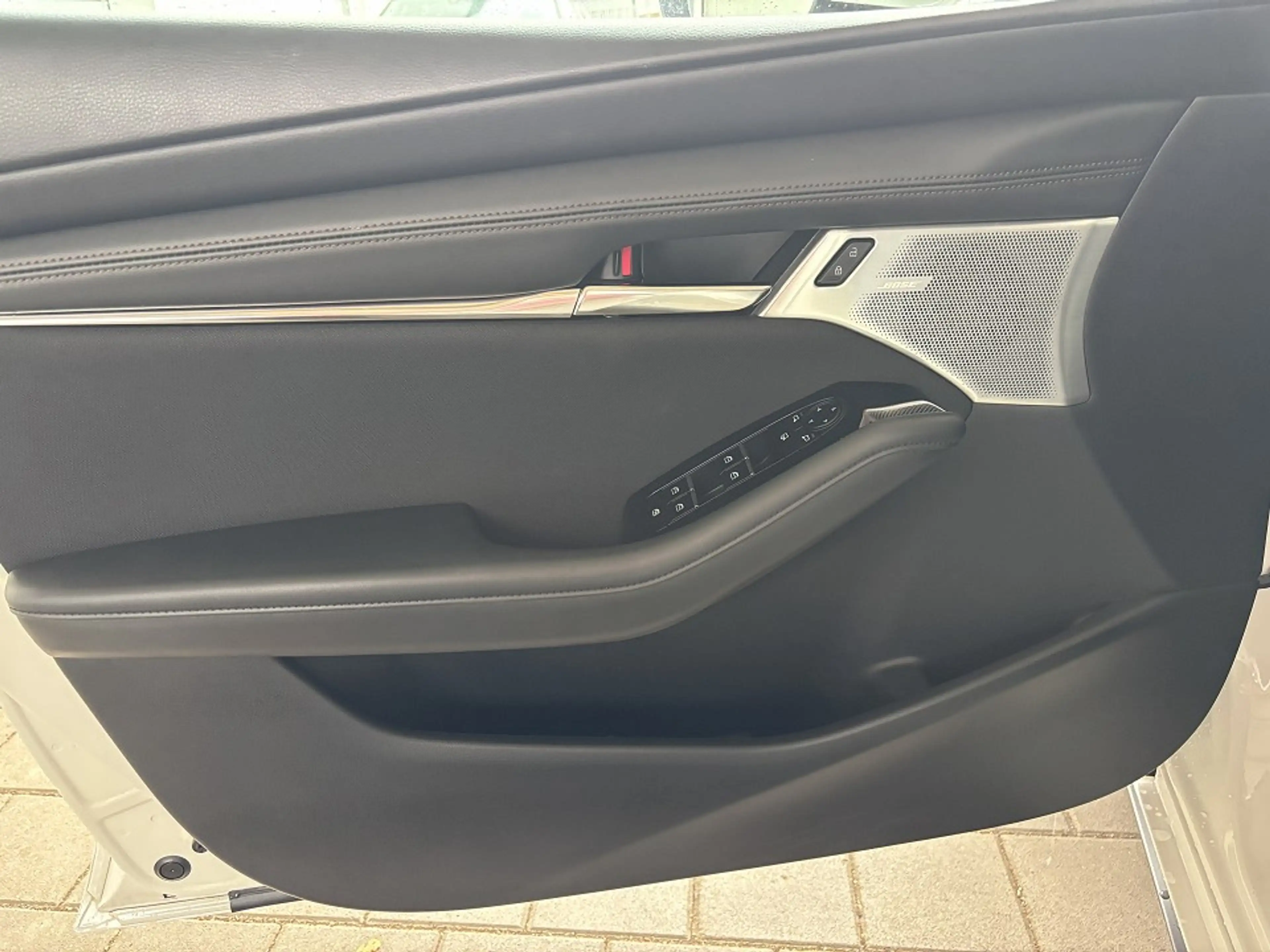 Mazda 3 e-SKYACTIV-G 140 EXCLUSIVE-LINE Design-Paket — photo 11