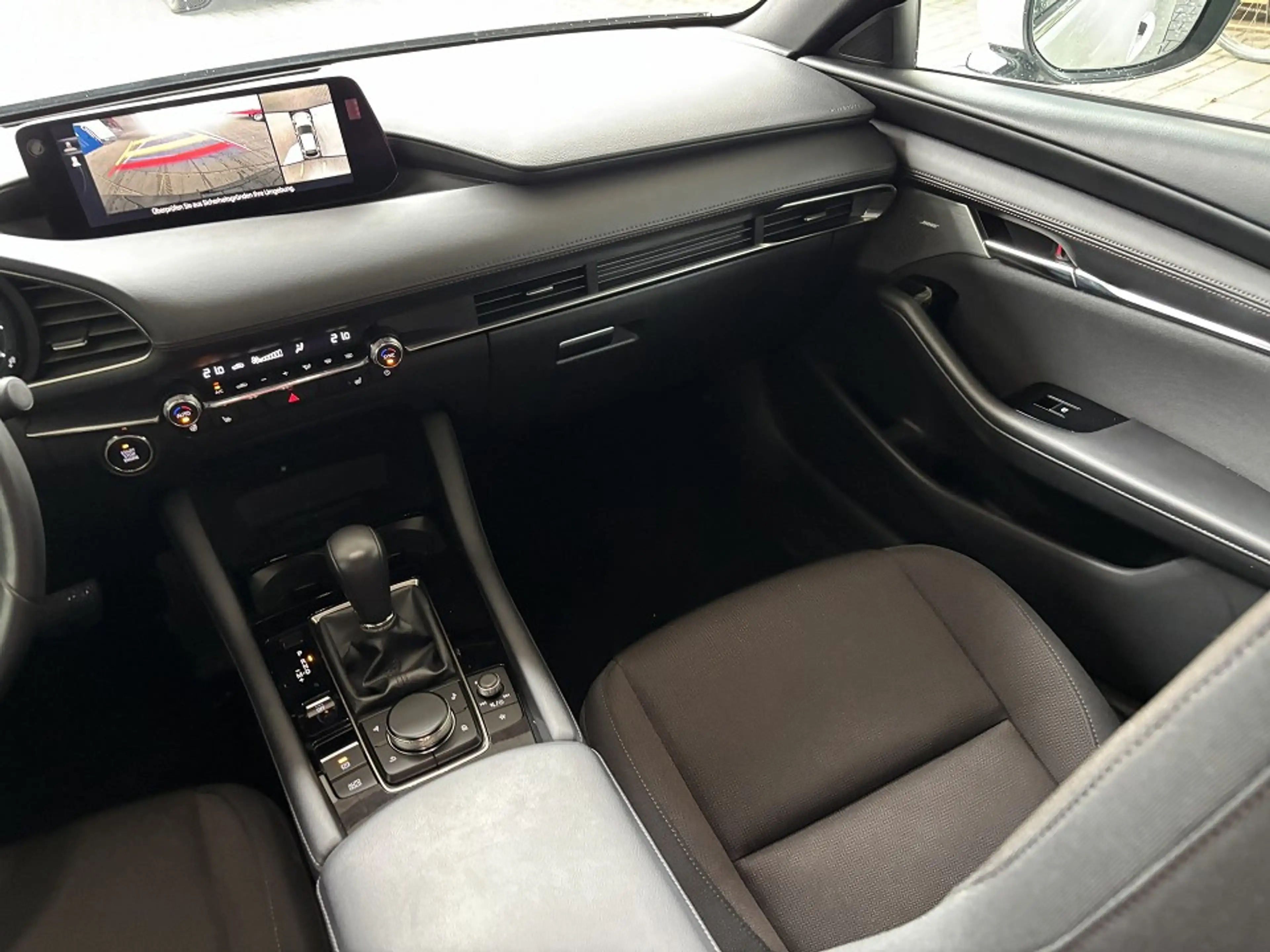 Mazda 3 e-SKYACTIV-G 140 EXCLUSIVE-LINE Design-Paket — photo 15