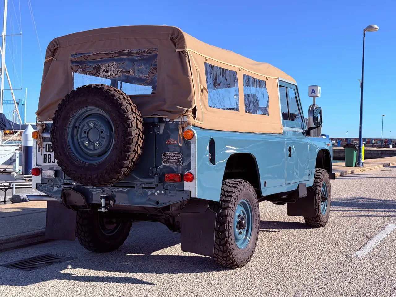 Land Rover Defender 110 Pick Up, foto 6