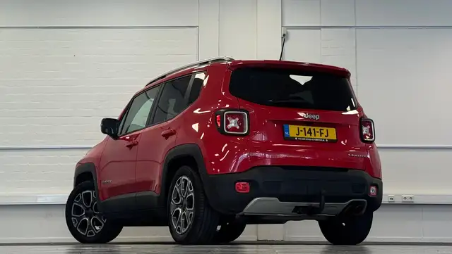 Jeep Renegade view 6