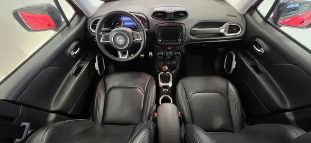 Jeep Renegade view 9