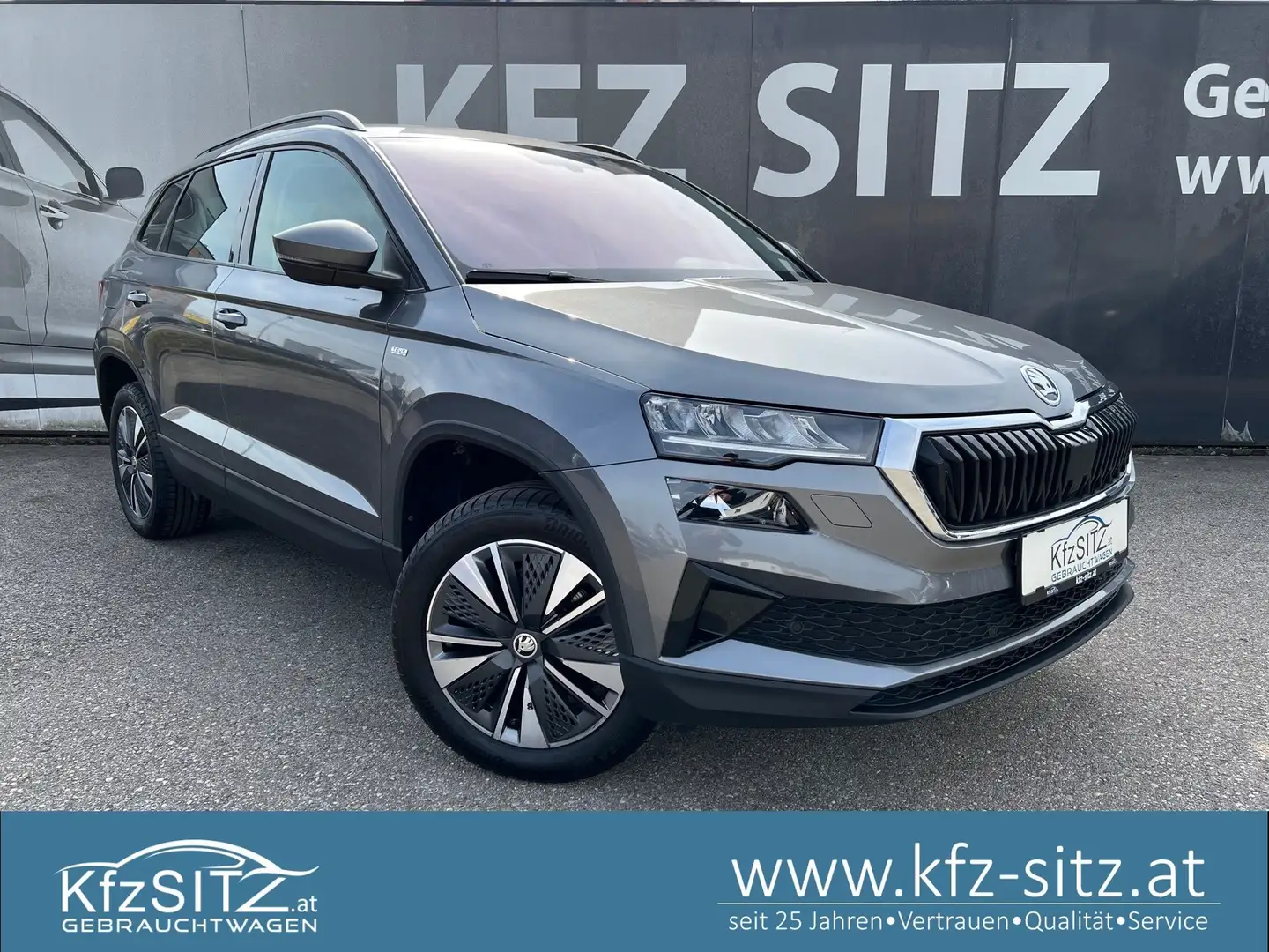 Skoda Karoq 2,0 TDI DSG Ambition Tour | VIRTUAL/ACC Grau - 1