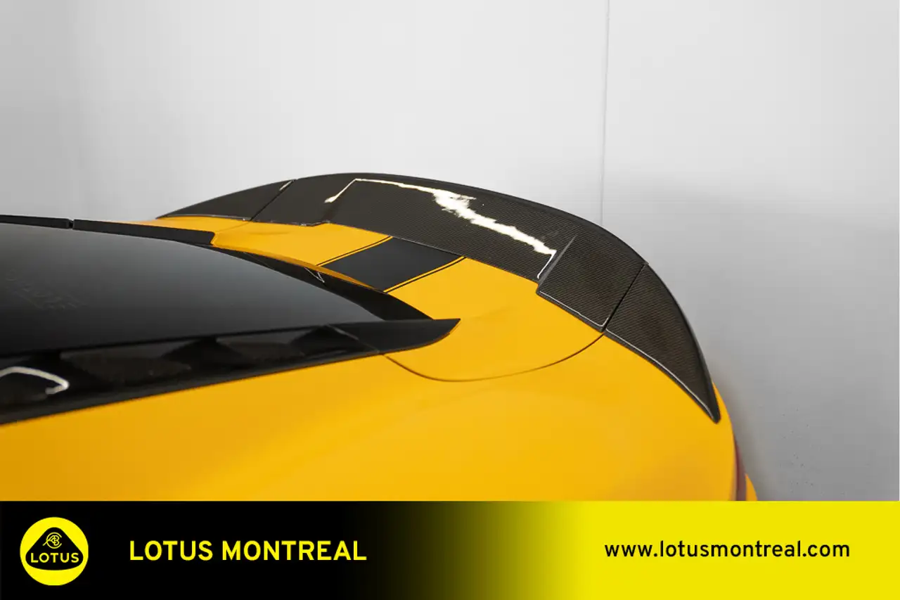 Lotus Emira снимка Lotus Emira