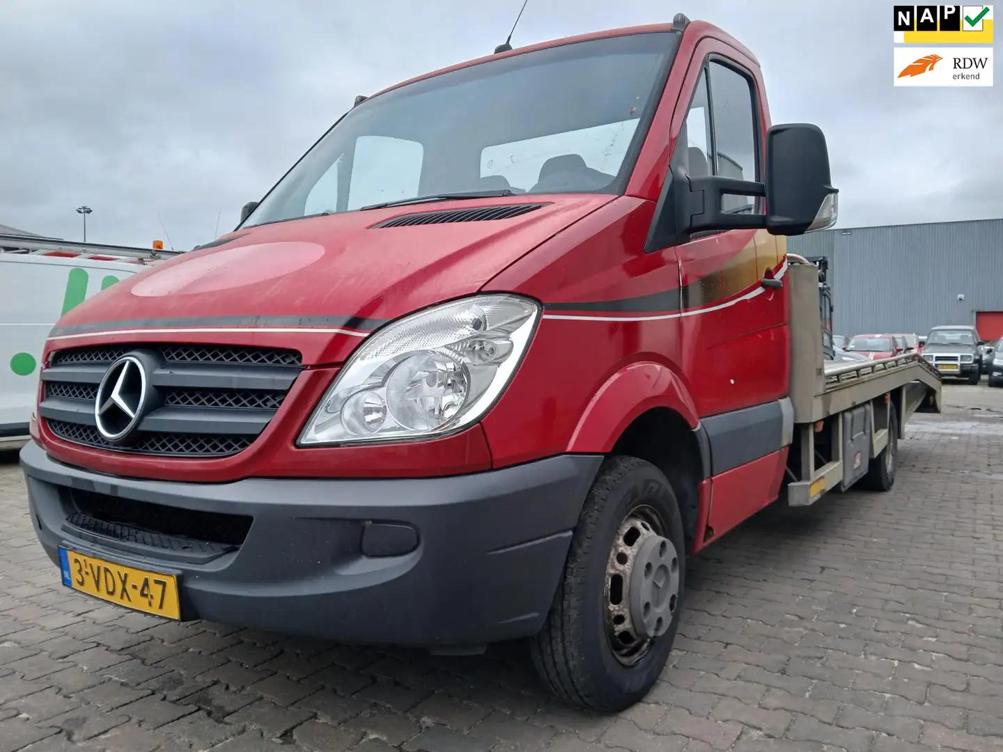 Mercedes-Benz Sprinter 516 2.2 CDI 432 DC Oprijwagen. Rood - 1