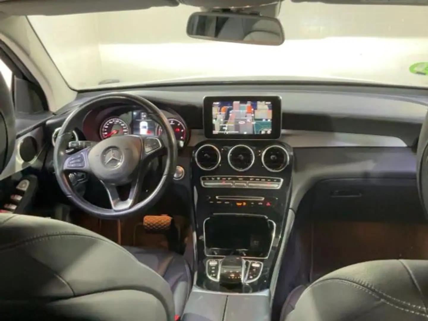 Mercedes-Benz GLC 250 d 4Matic Exclusive Gris - 2