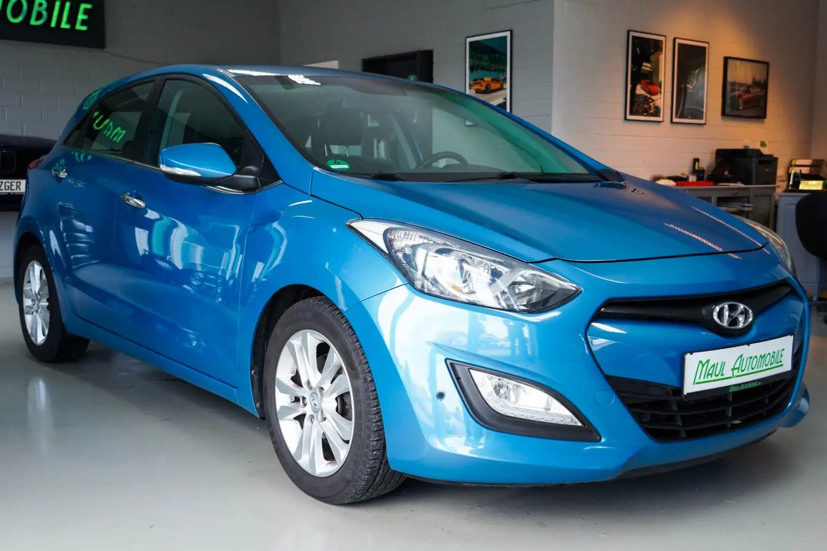 Hyundai i30 Style Shz,Temp,Klima,8-Fach Blau - 2