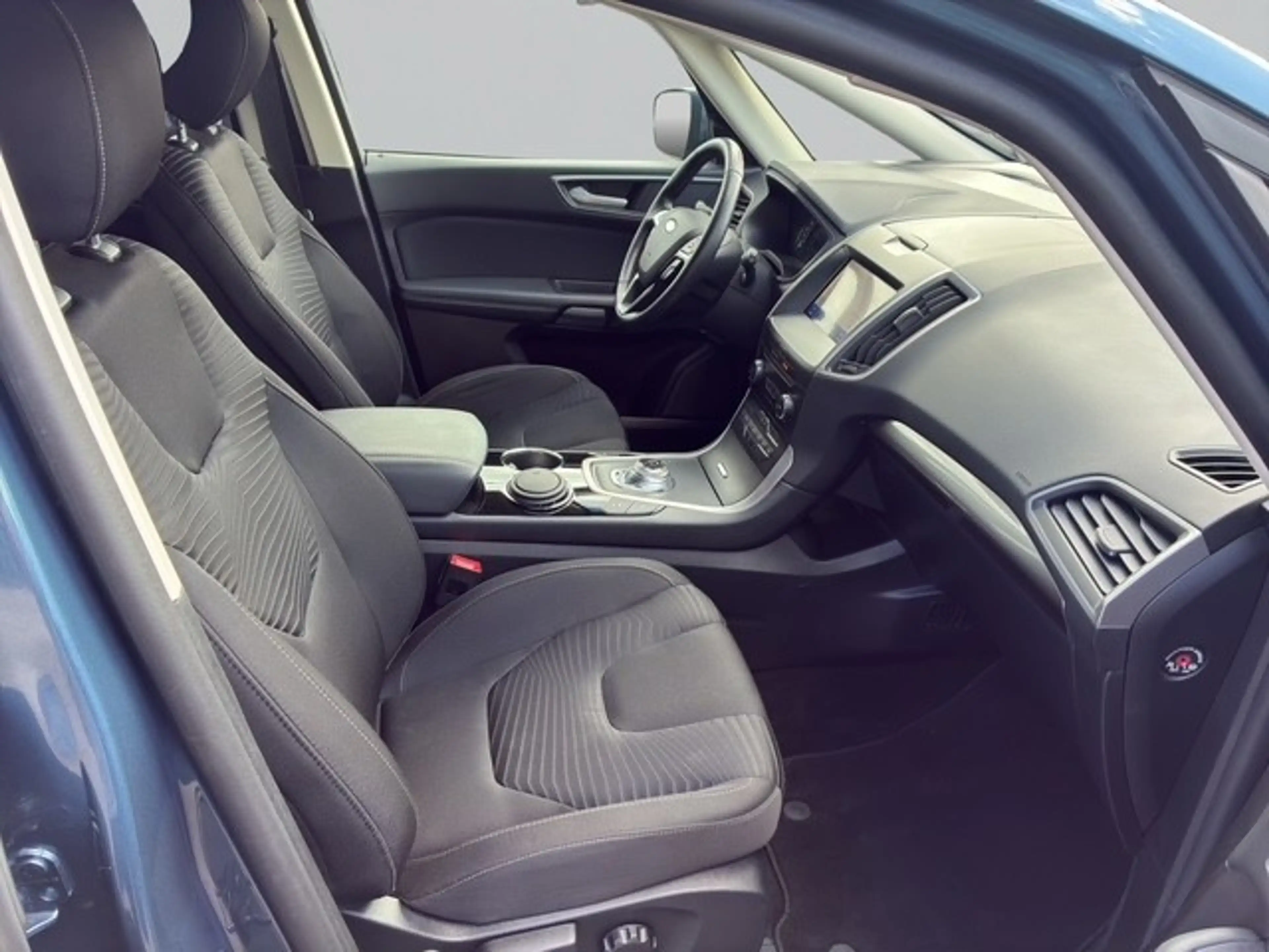 Ford S-Max 2.5 Duratec FHEV Edition — photo 6
