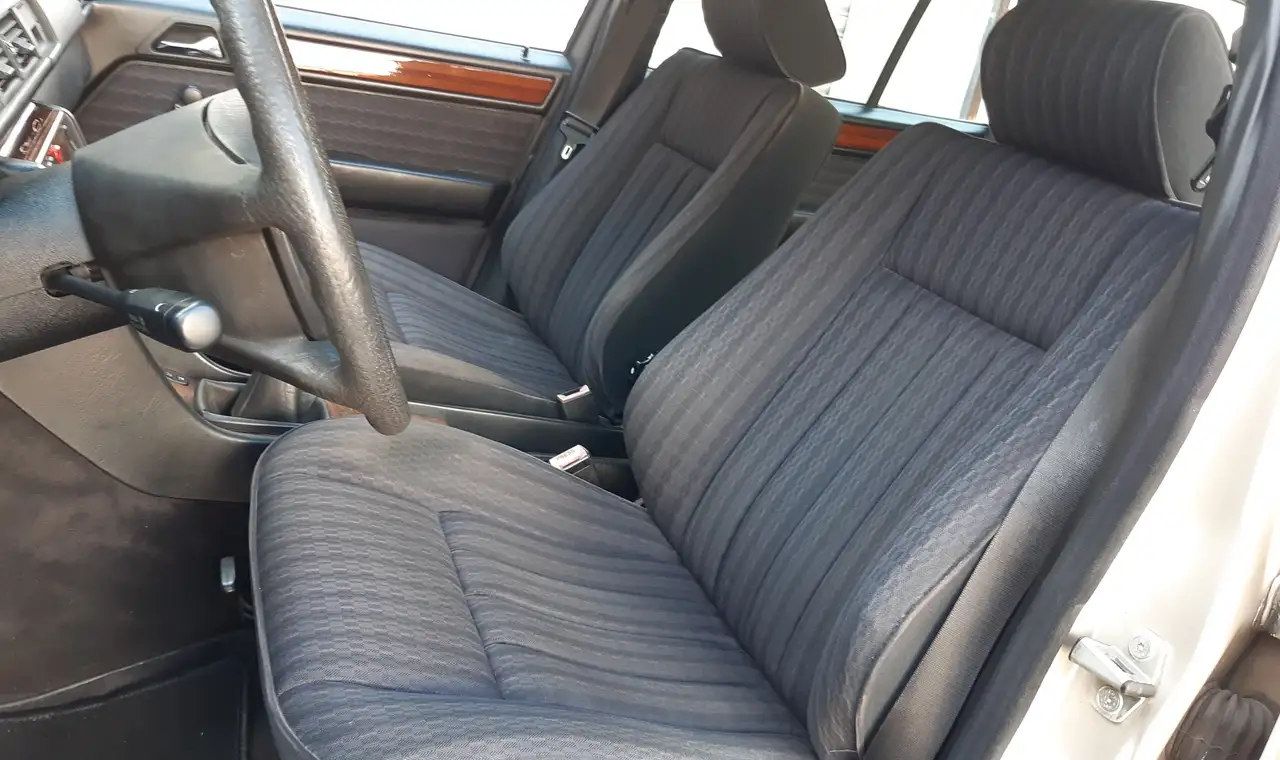 Mercedes-Benz 230 W124 T-Model, foto 6
