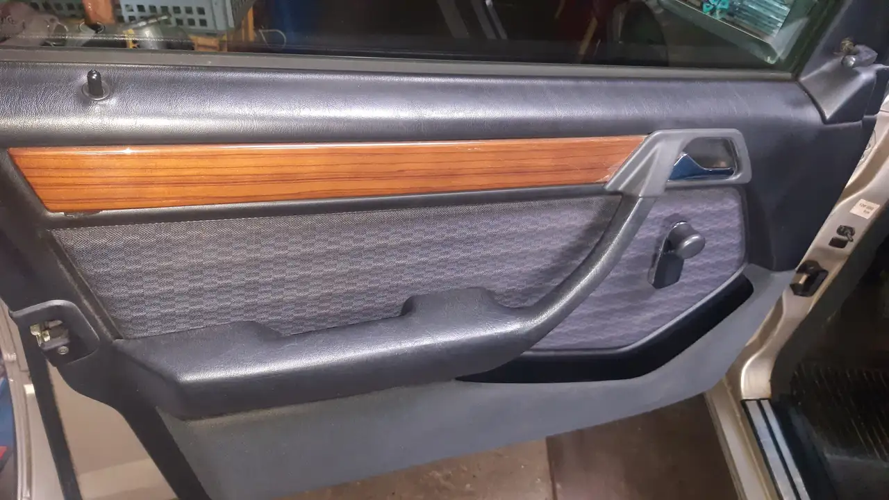Mercedes-Benz 230 W124 T-Model, foto 7