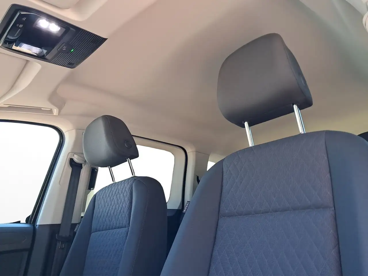 Volkswagen Caddy Life 5-Sitzer 1,5 l eHybrid 85 kW 19,7 kWh 7