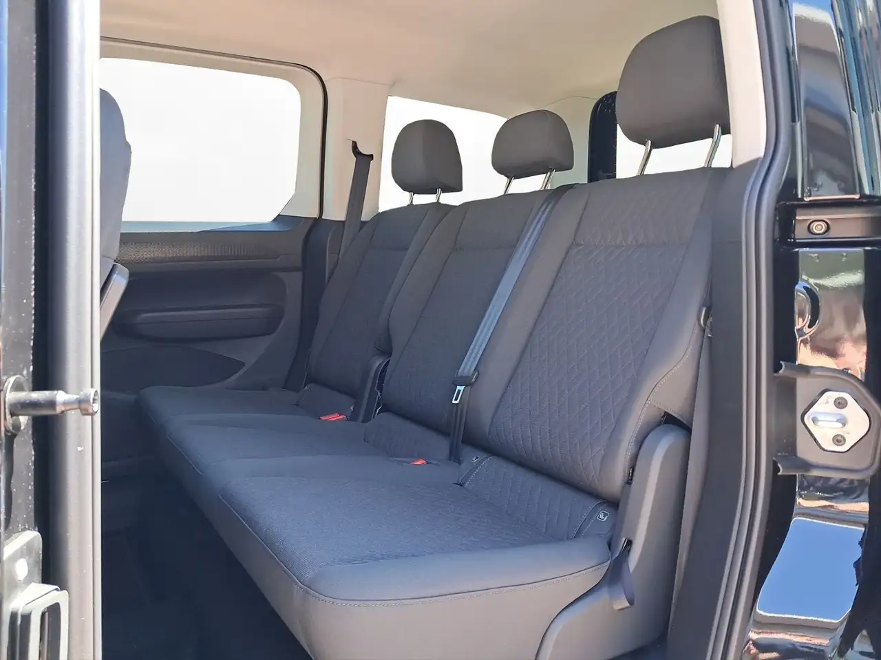 Volkswagen Caddy Life 5-Sitzer 1,5 l eHybrid 85 kW 19,7 kWh 6