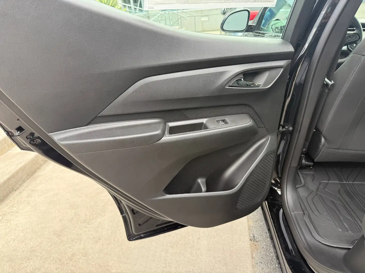 Chevrolet Bolt снимка Chevrolet Bolt