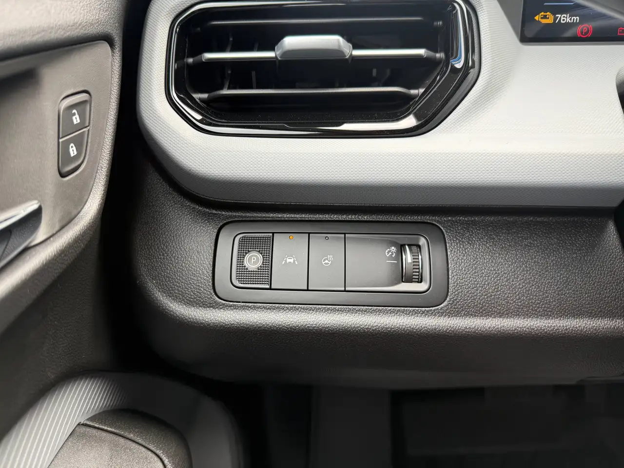 Chevrolet Bolt снимка Chevrolet Bolt