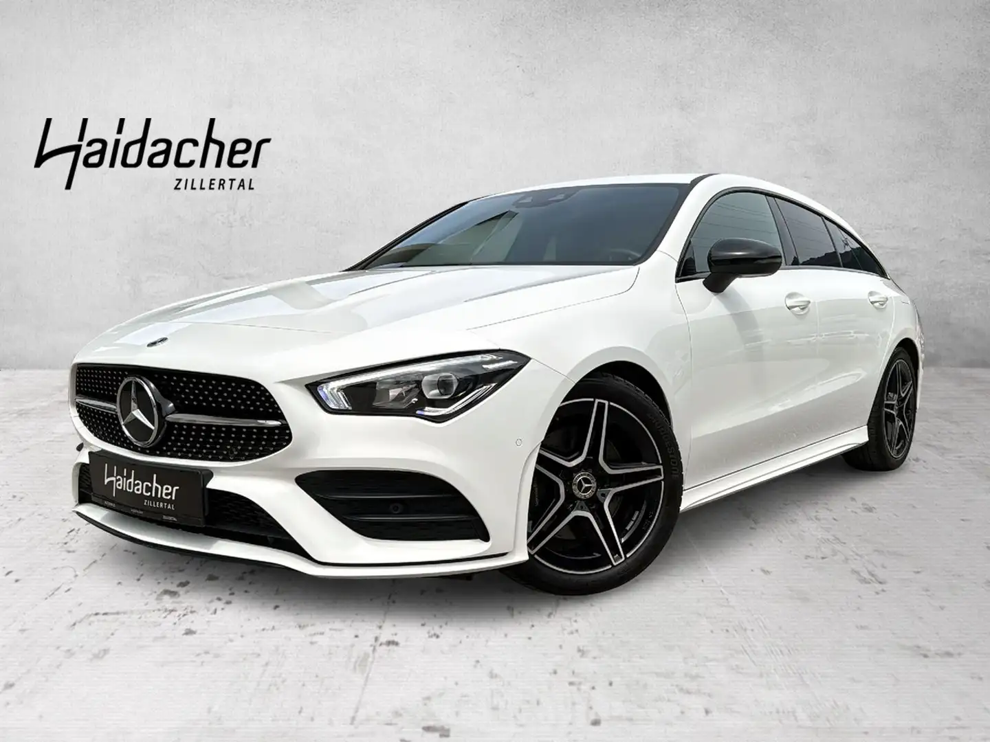 Mercedes-Benz CLA 200 d 4MATIC Shooting Brake AMG Line AMG White - 2