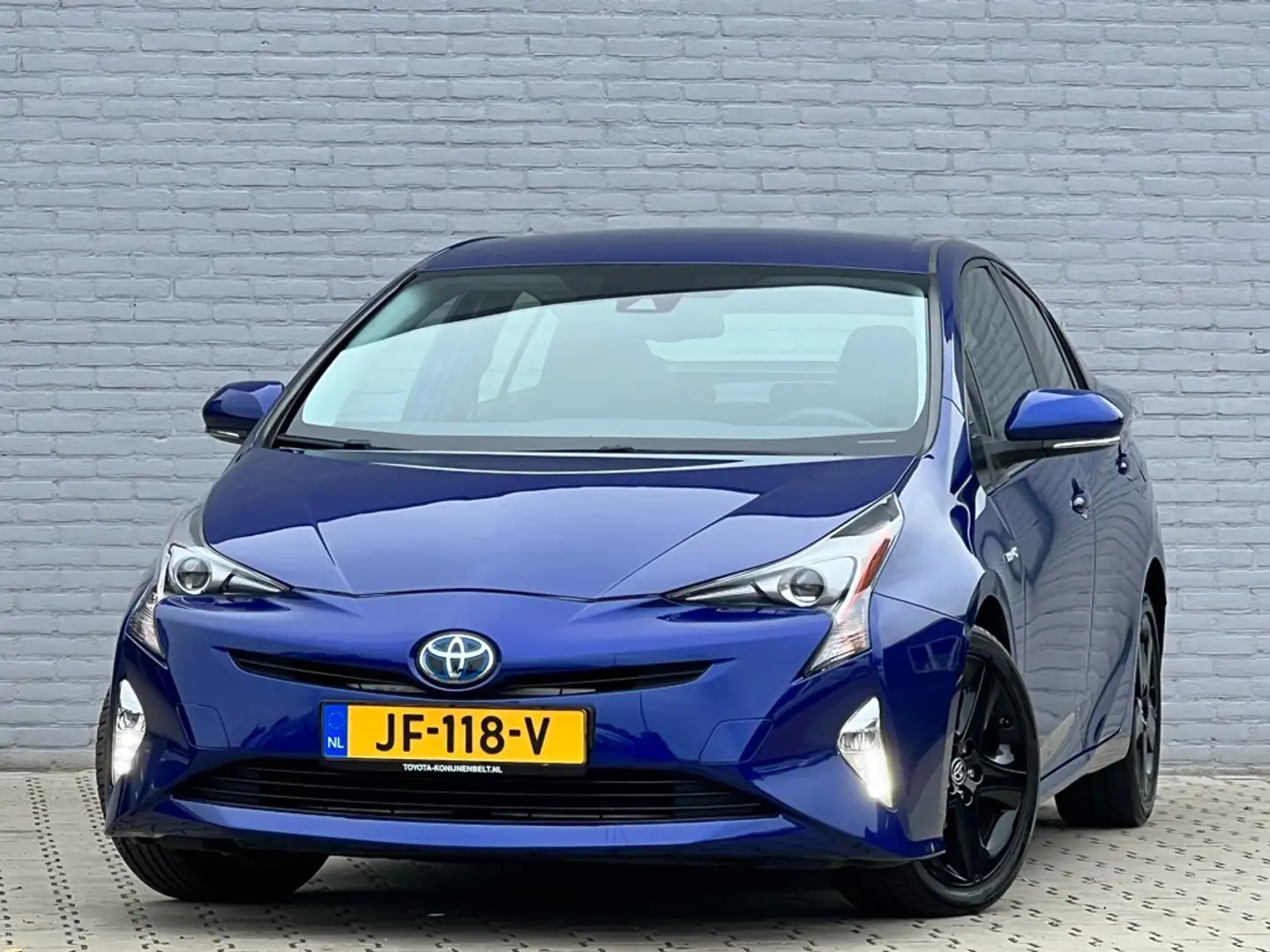 Toyota Prius 1.8 Hybrid First Edition Automaat Blauw - 2