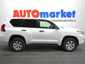 2.8 D-4D BASE AUTO 5porte