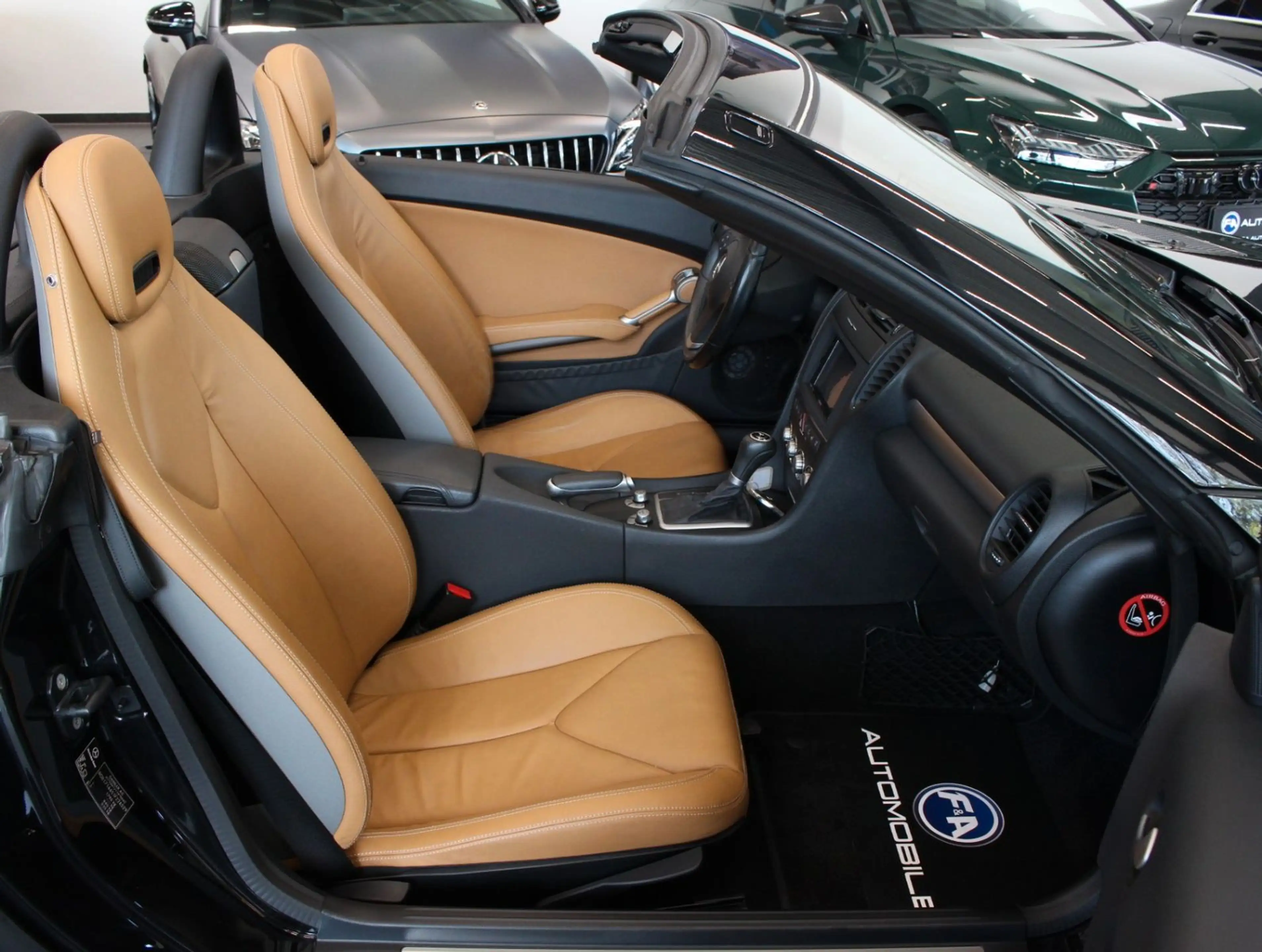 Mercedes-Benz SLK 200 *2.Hand*Navi*Parktronic*Sitzheizung — photo 11