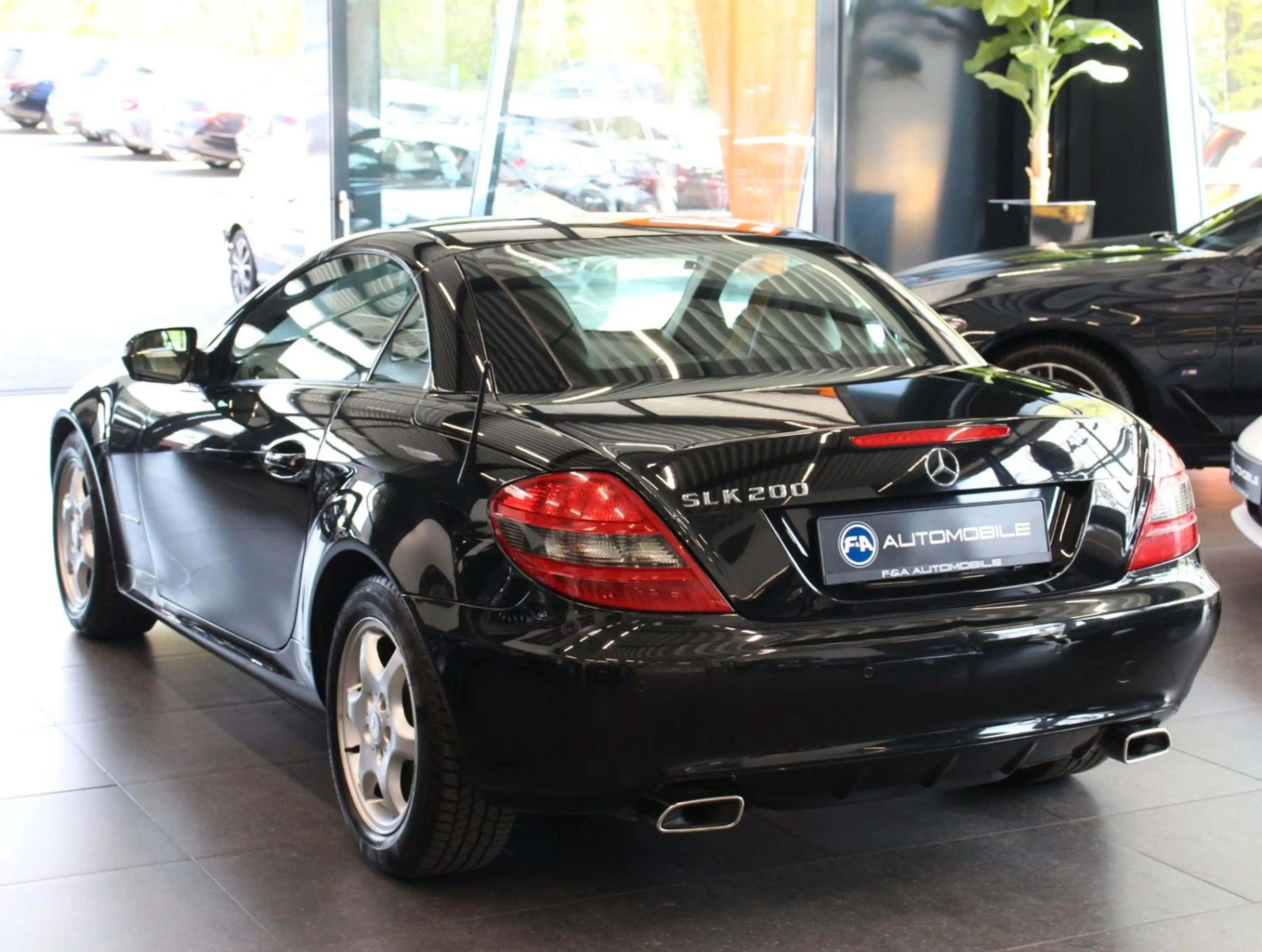 Mercedes-Benz SLK 200 *2.Hand*Navi*Parktronic*Sitzheizung — photo 4