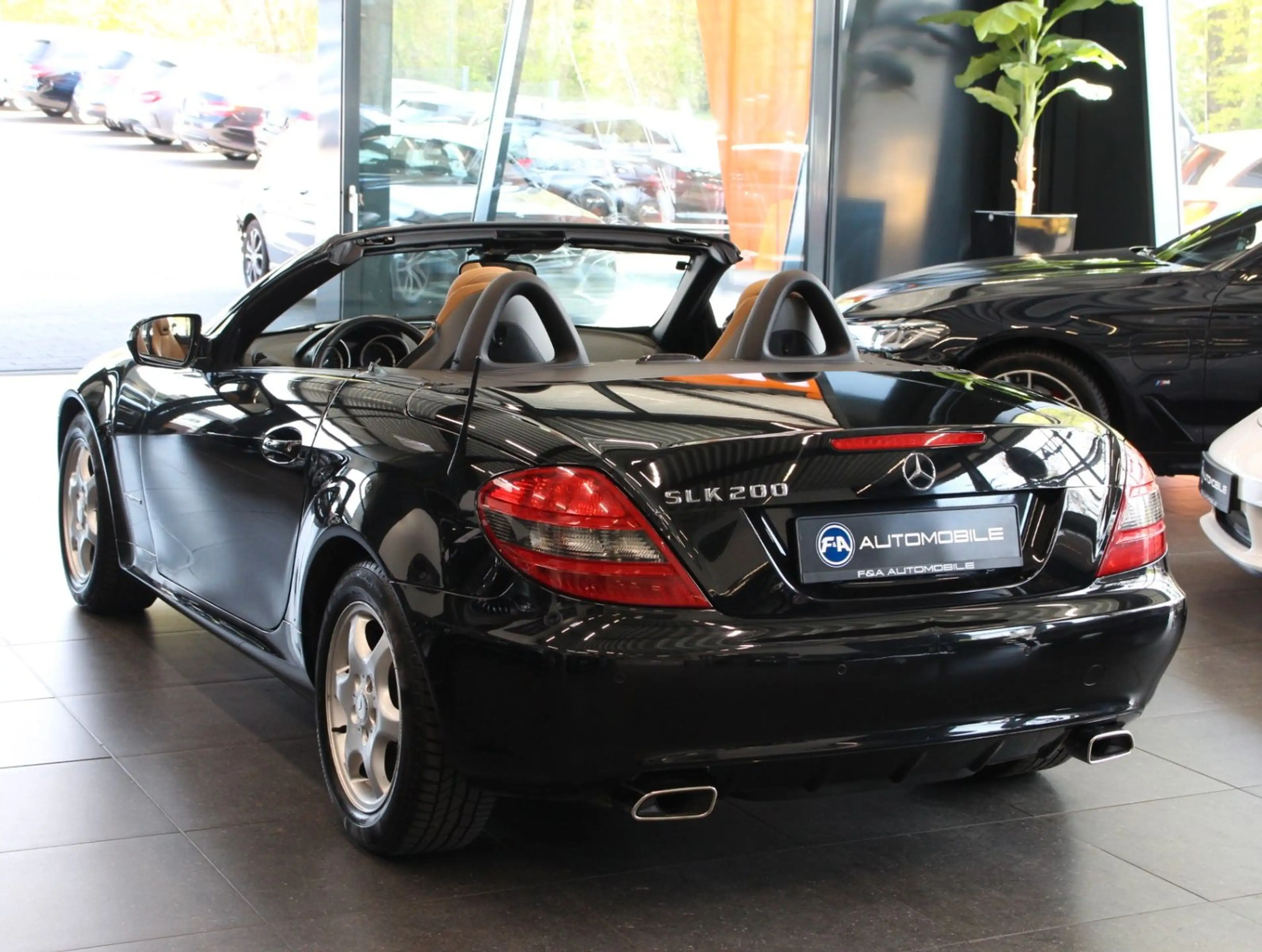 Mercedes-Benz SLK 200 *2.Hand*Navi*Parktronic*Sitzheizung — photo 9