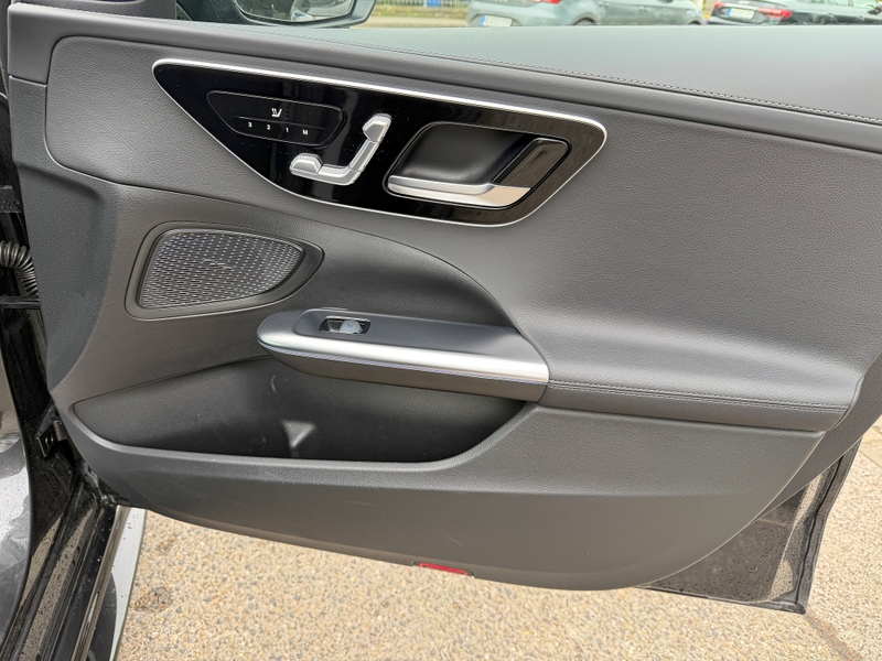 Mercedes-Benz C 220 d T Ed AMG 4M AHK WinterP+M&S Räder 18" — photo 15