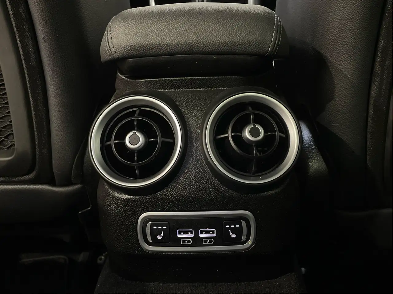 Alfa Romeo Giulia снимка Alfa Romeo Giulia