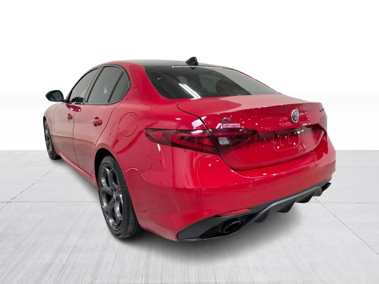 Alfa Romeo Giulia снимка Alfa Romeo Giulia