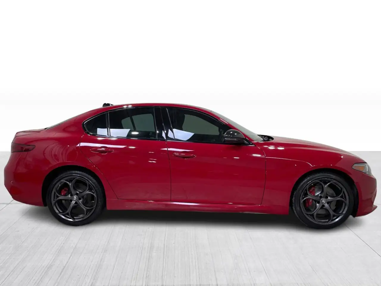 Alfa Romeo Giulia снимка Alfa Romeo Giulia