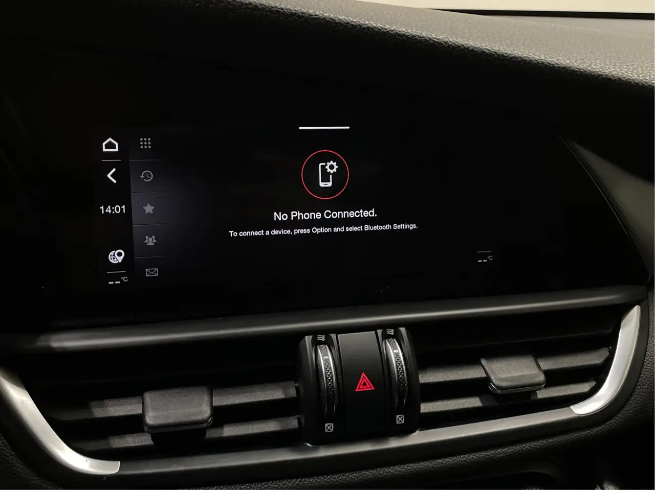 Alfa Romeo Giulia снимка Alfa Romeo Giulia