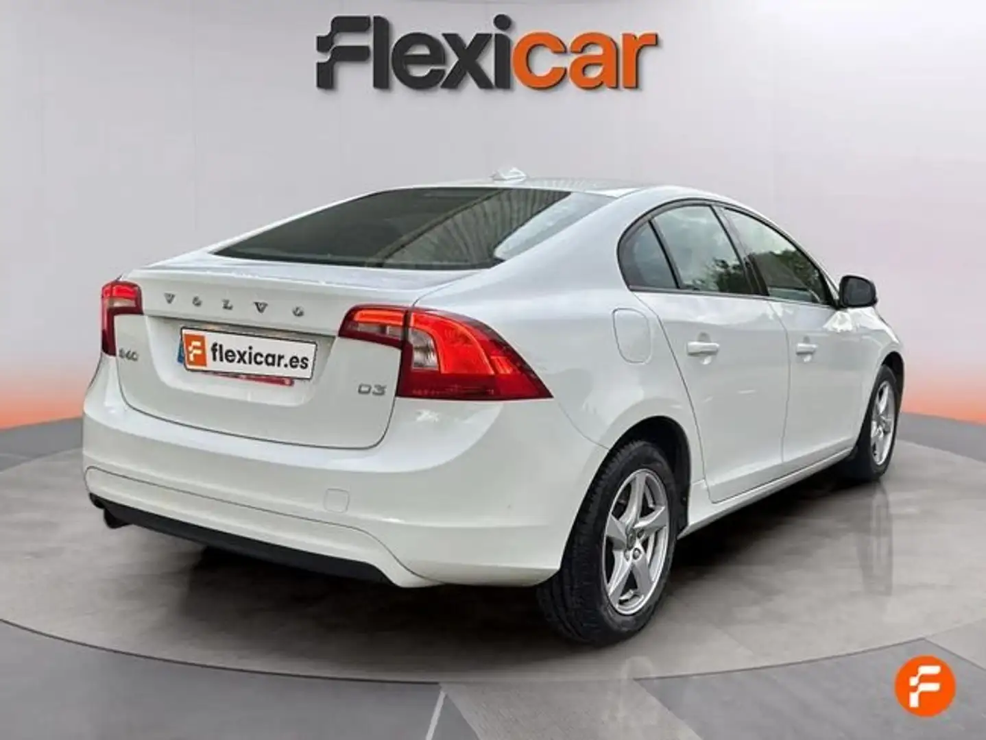 Volvo S60 D2 Kinetic 120 Blanco - 2