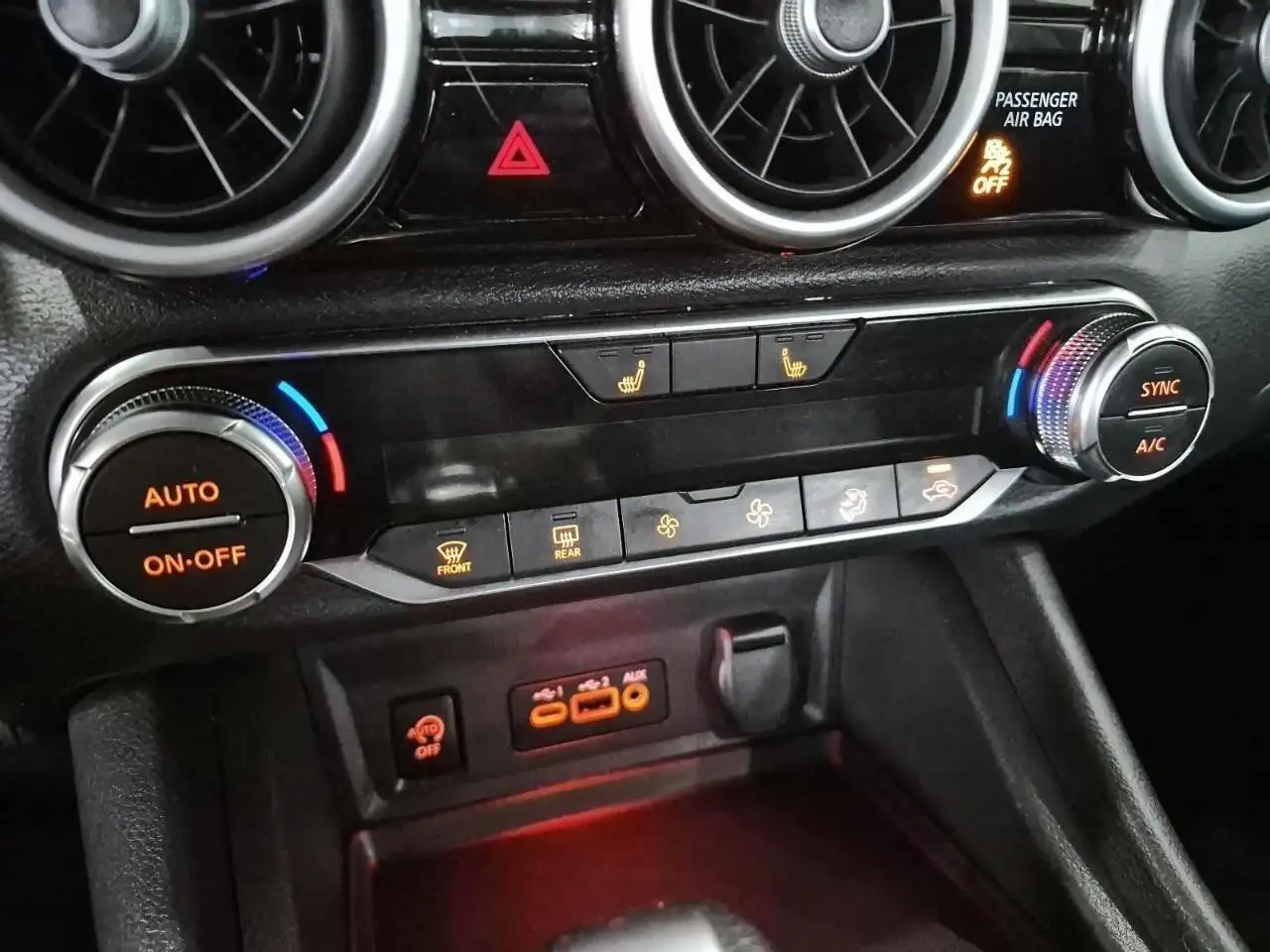 Nissan Sentra снимка Nissan Sentra