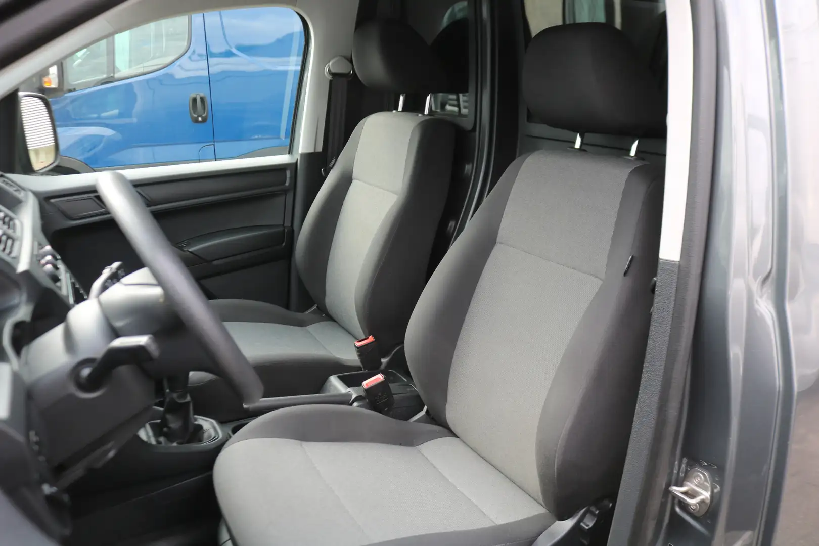 Volkswagen Caddy 1.0 TSI L2 H1 Maxi Airco Navigatie Trekhaak 2x Sch Gris - 2